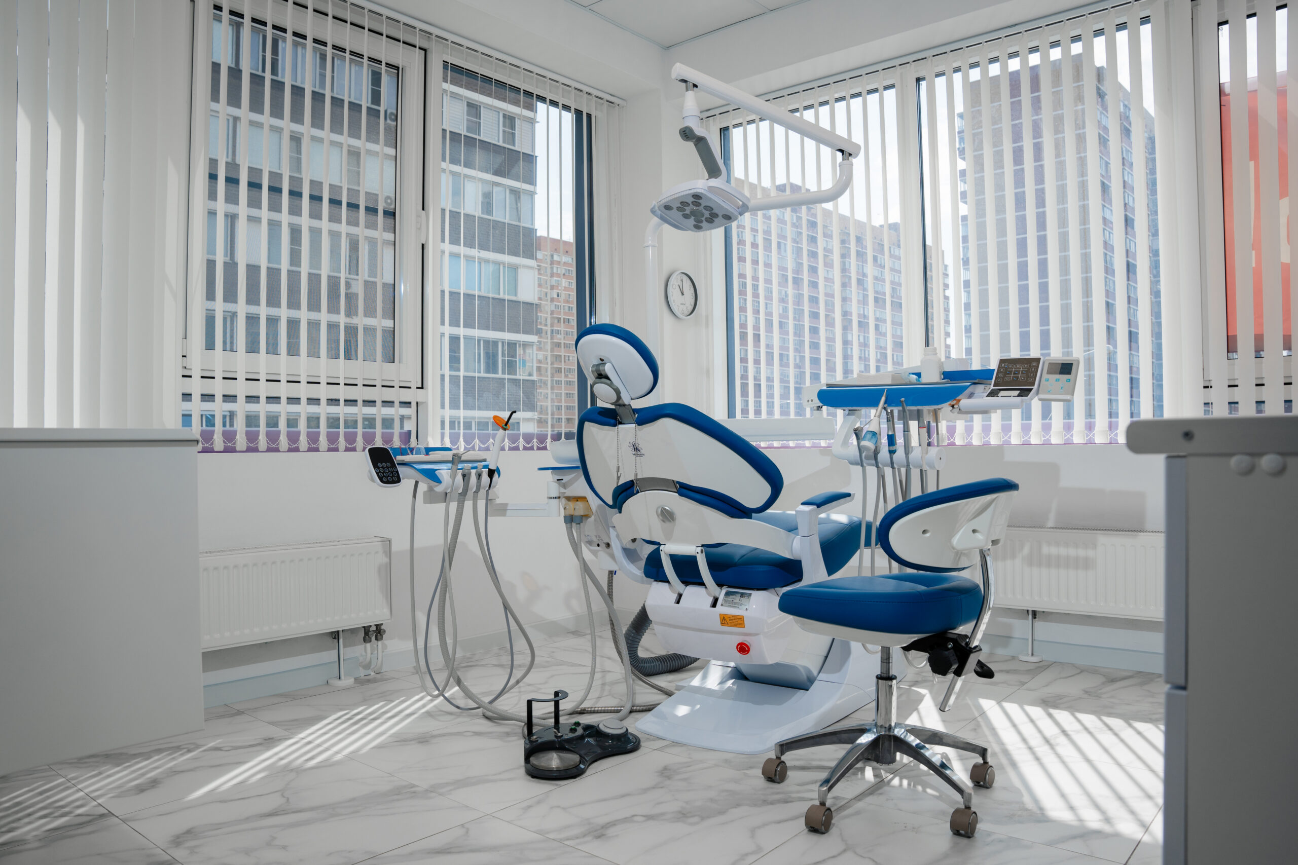 Новые современные клиники <br> и оборудование