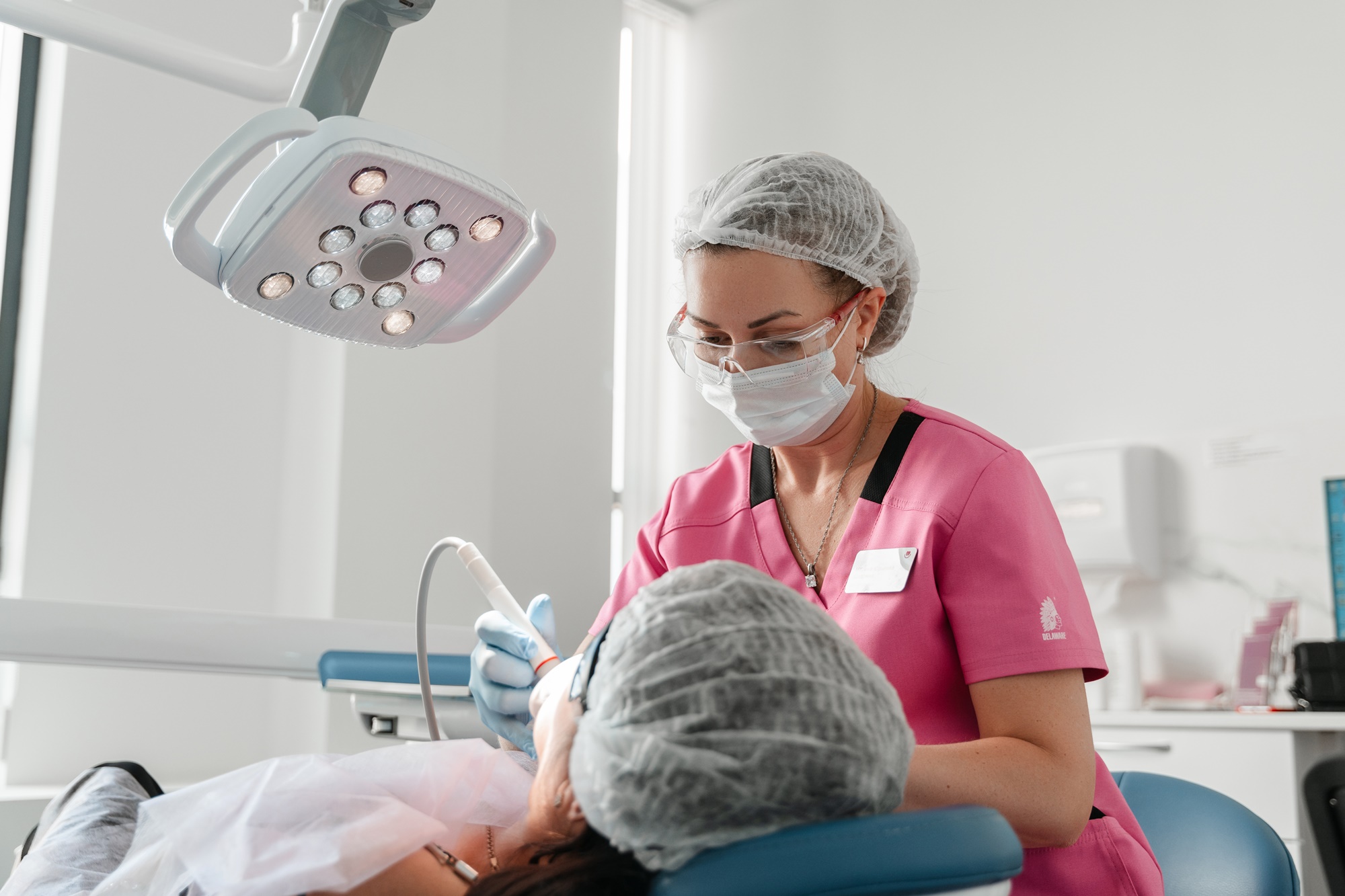 Отбеливание зубов